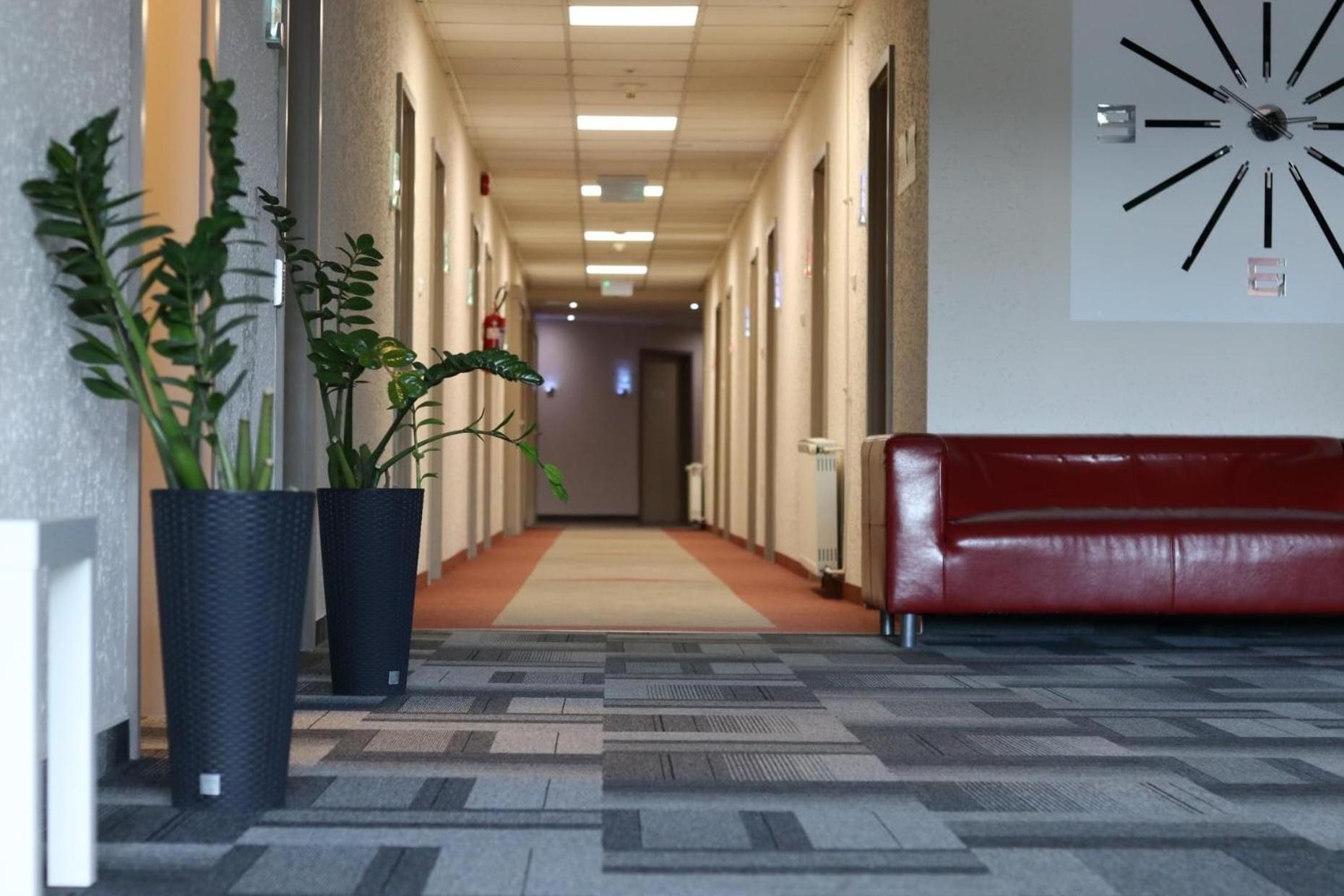 Only 15 Minutes To City Center, Free Secure Parking Budapeste Exterior foto